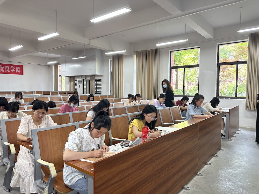 049DC0CEA6AE0716EC6FEBD0301EE711