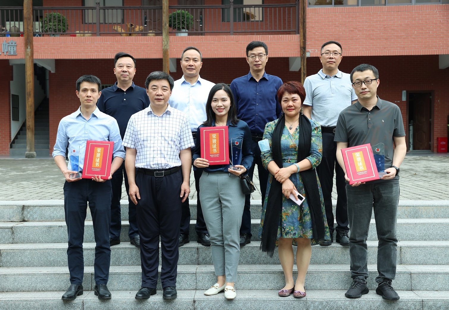 R6__6744-恢复的 R6__6744-恢复的